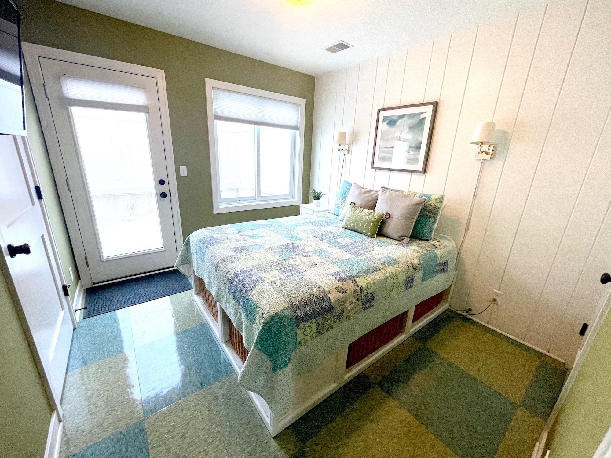 thebeachhouseatlakestreethollandmi The Beach House at Lake Street